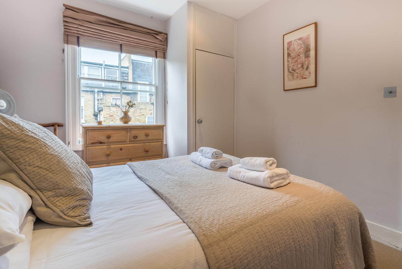 Large Family In Fulham * Londen
